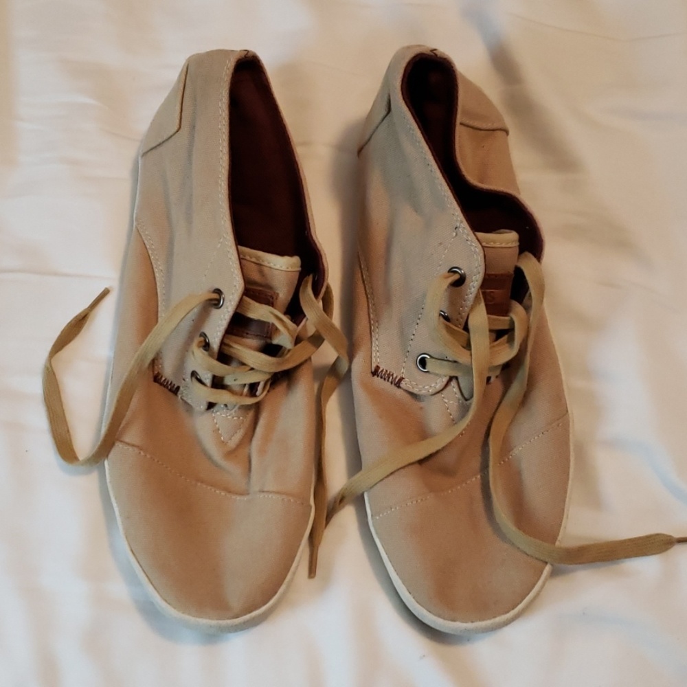 TOMS
